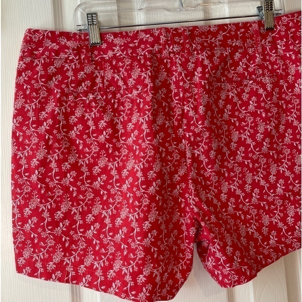 Land N Sea Chino Shorts Salmon Coral Floral Size 14 - Picture 16 of 16